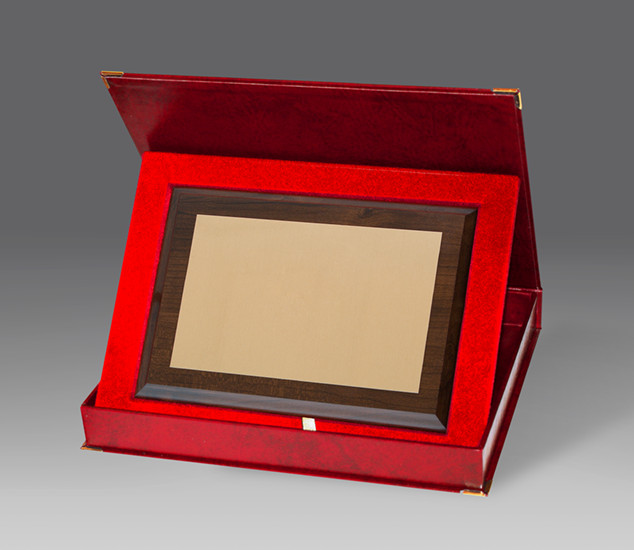 podk�ad drewniany 228x304 w&nbsp;etui&nbsp;(poziomy) puchary statuetki medale